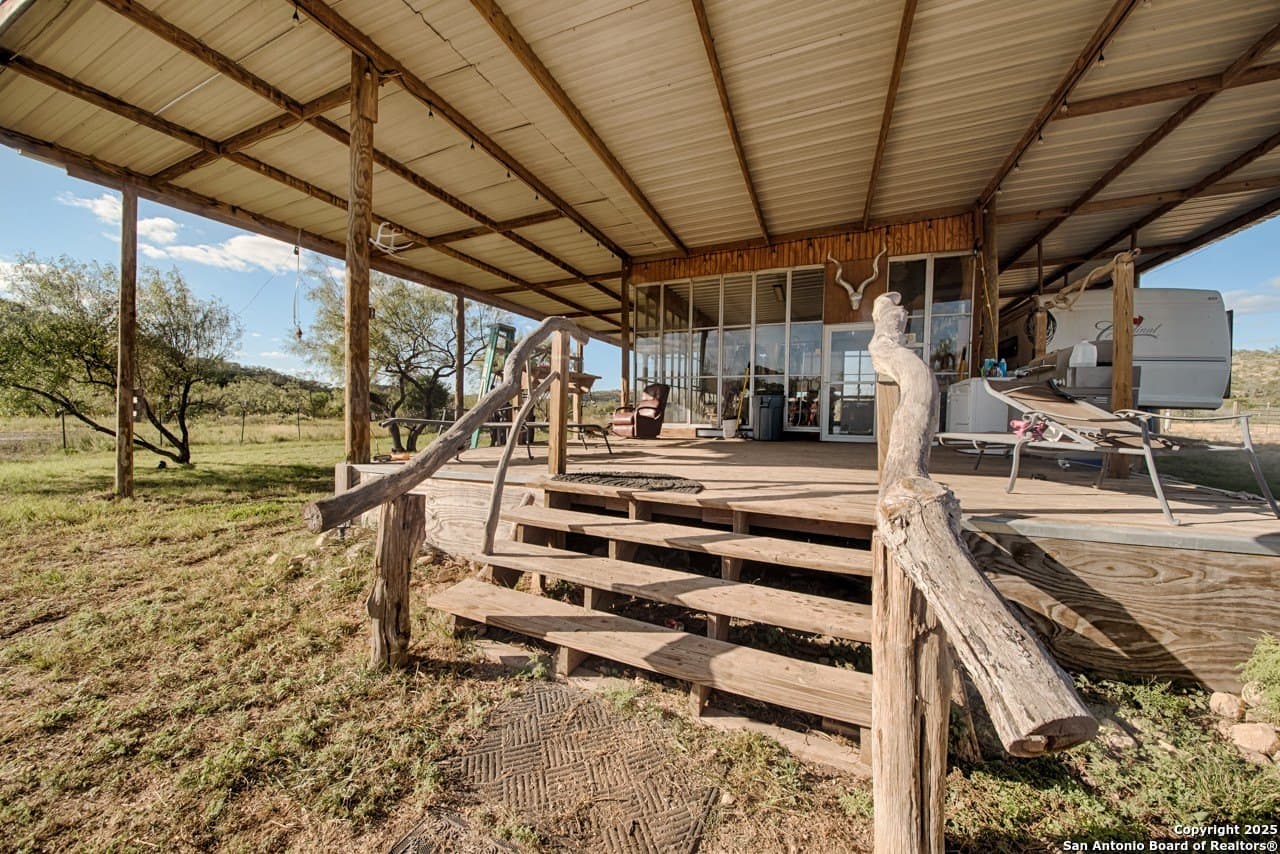 82 acres in Edwards County - photo 19