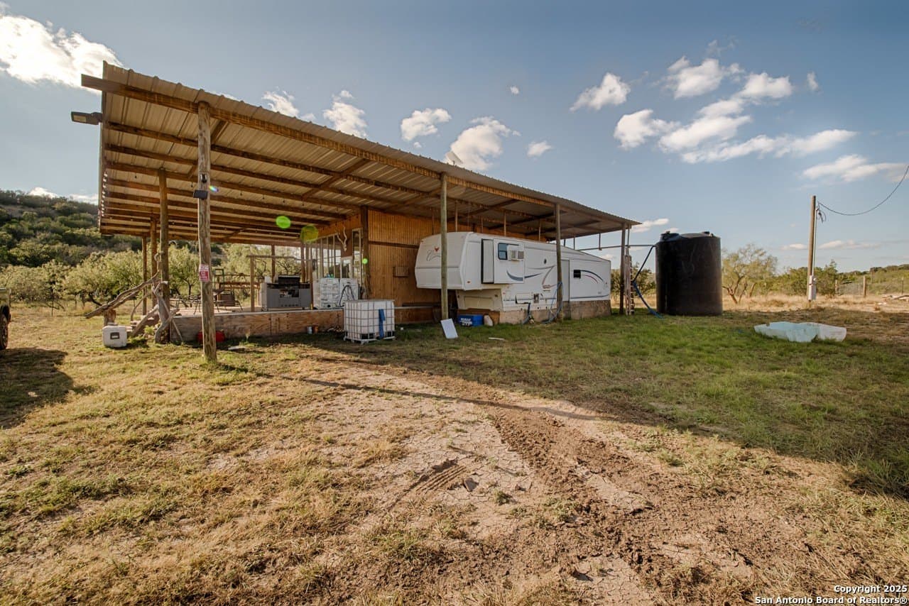 82 acres in Edwards County - photo 18