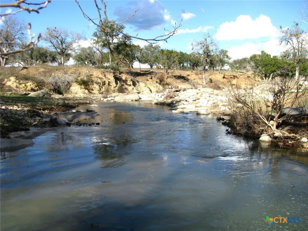 5.01 acres in Coryell County - photo 2