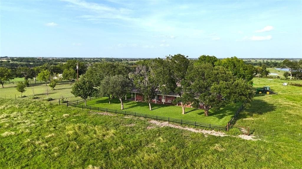 31.37 acres in McLennan County - photo 2