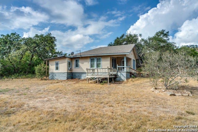 12.18 acres in Comal County - photo 26
