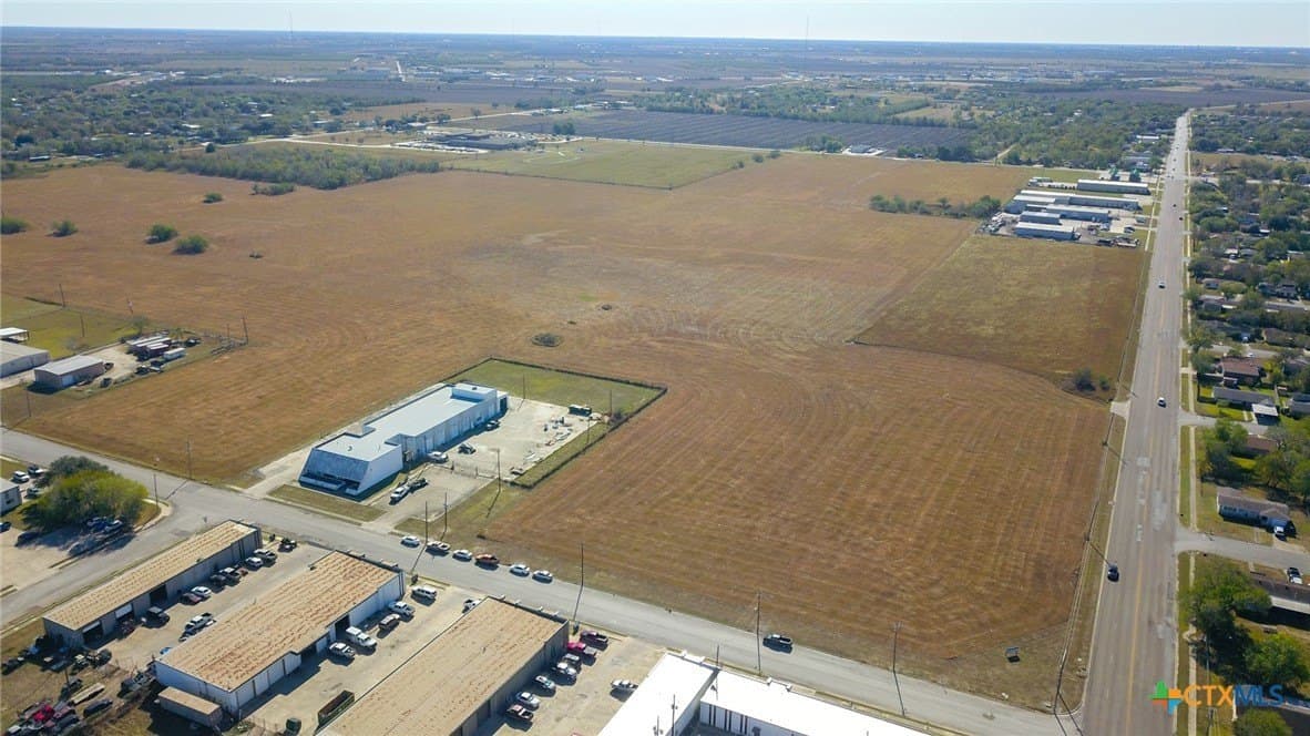 38.41 acres in Victoria County - photo 2