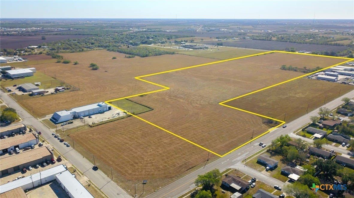 38.41 acres in Victoria County - photo 3