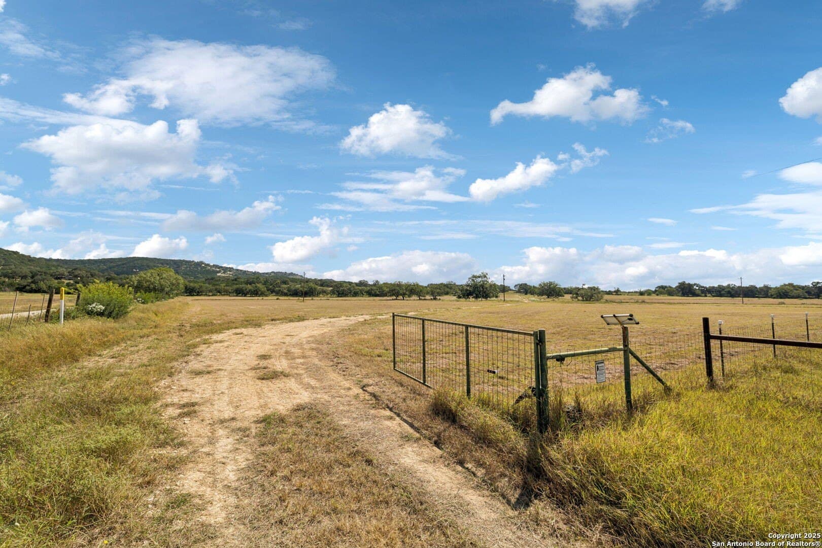 108 acres in Bandera County - photo 23