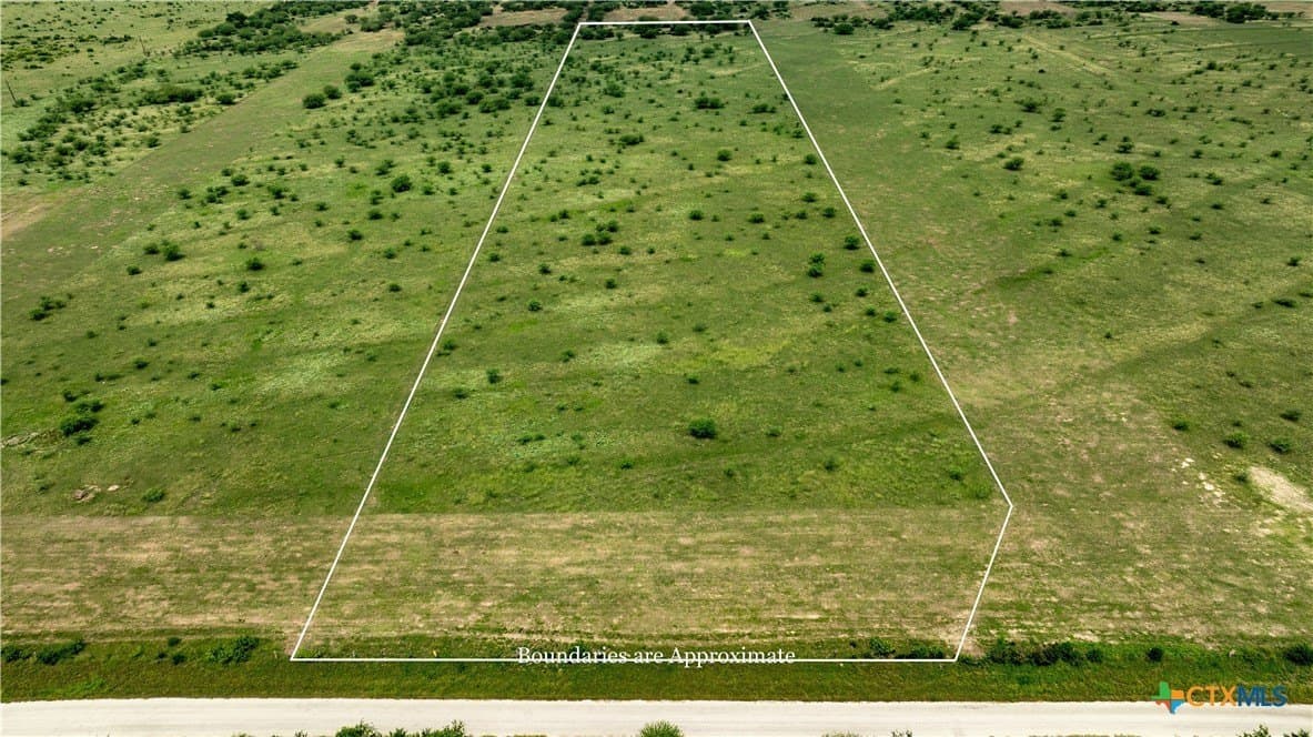 10.01 acres in DeWitt County - photo 4