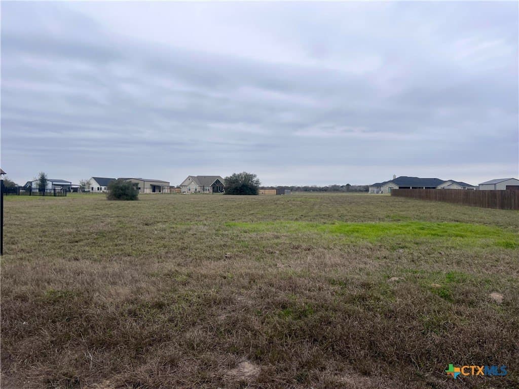 1.14 acres in Victoria County - photo 6
