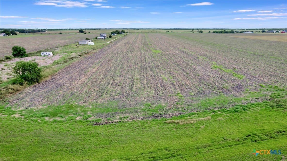 13.42 acres in Victoria County - photo 5