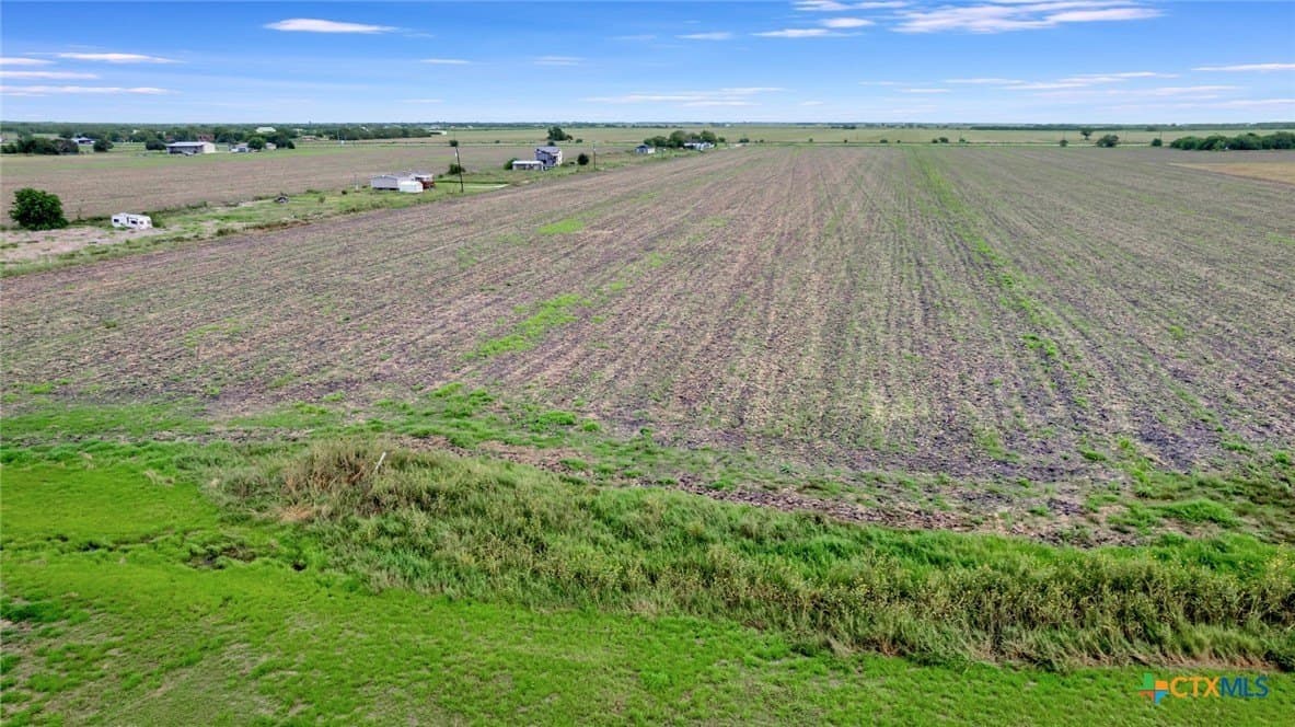 13.42 acres in Victoria County - photo 4