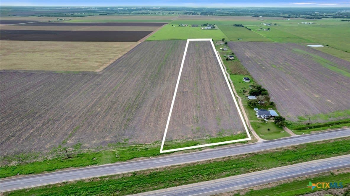 13.42 acres in Victoria County - photo 2
