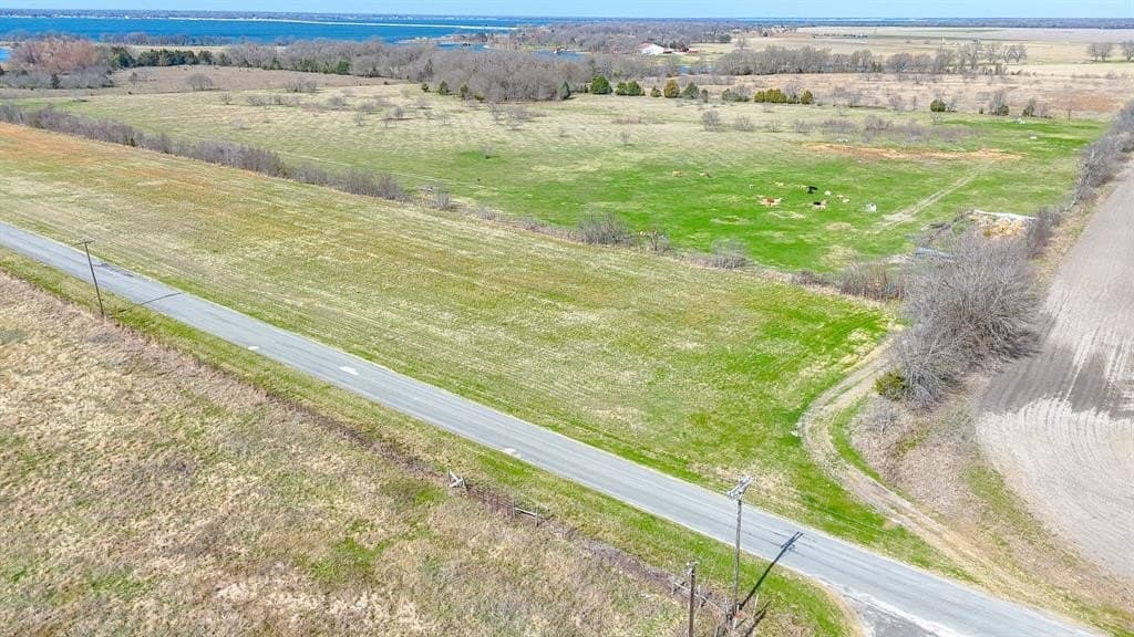 1.11 acres in Navarro County - photo 10