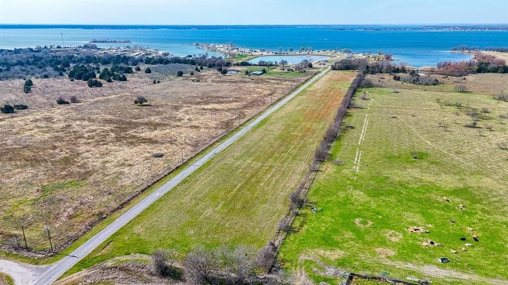1.11 acres in Navarro County - photo 23