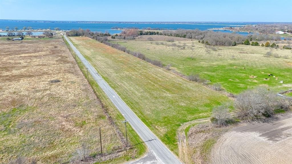 1.11 acres in Navarro County - photo 13