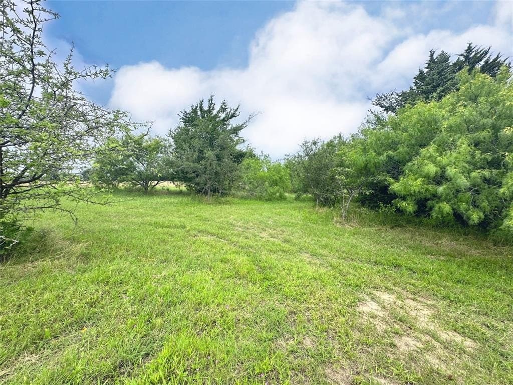 1.28 acres in Navarro County - photo 12