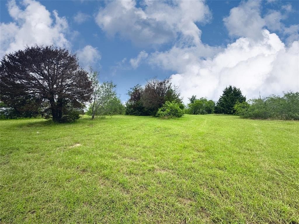 1.28 acres in Navarro County - photo 16