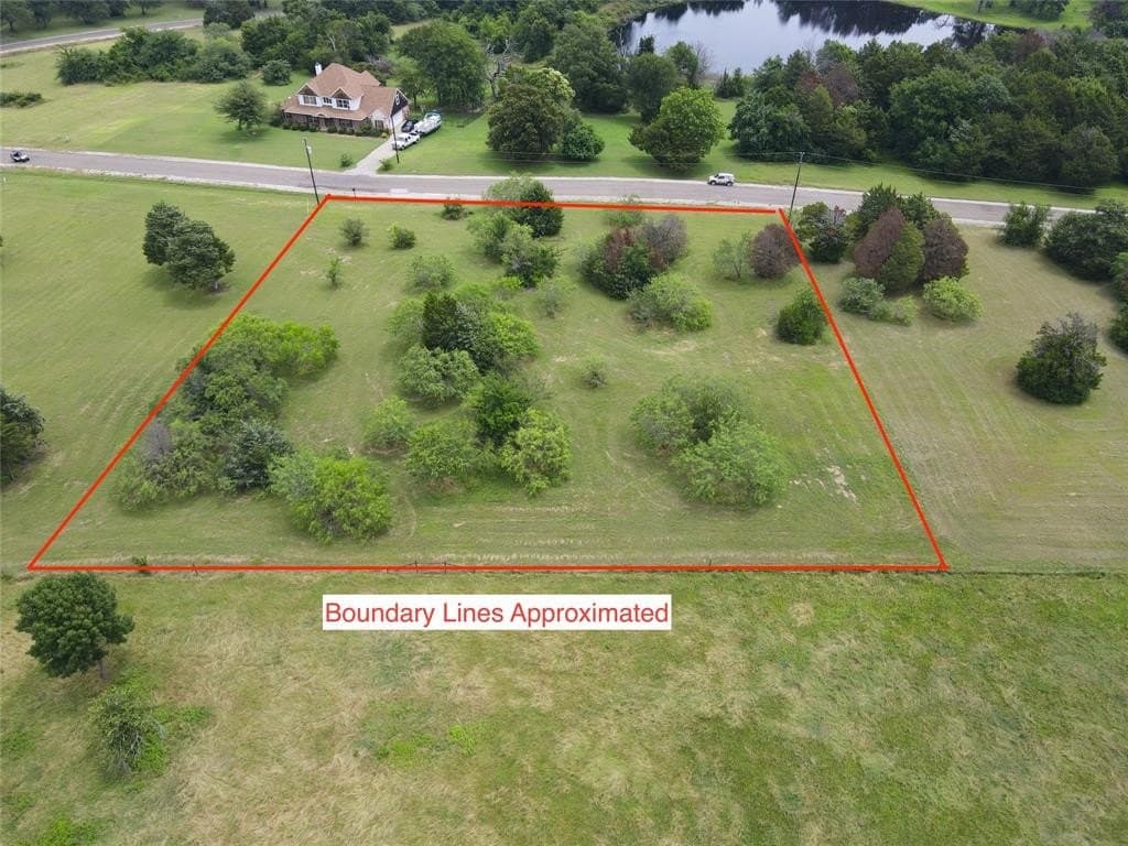 1.28 acres in Navarro County - photo 35