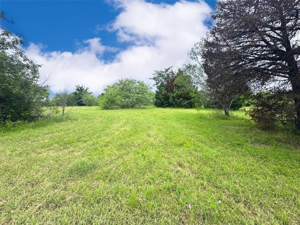 1.28 acres in Navarro County - photo 15