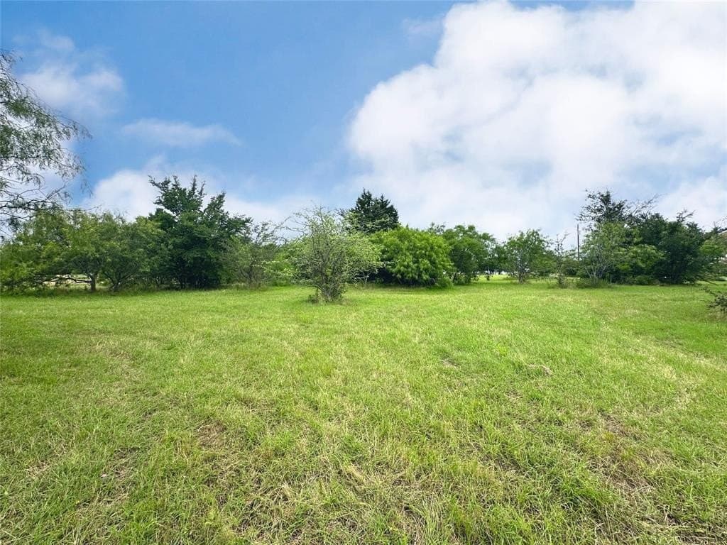 1.28 acres in Navarro County - photo 14
