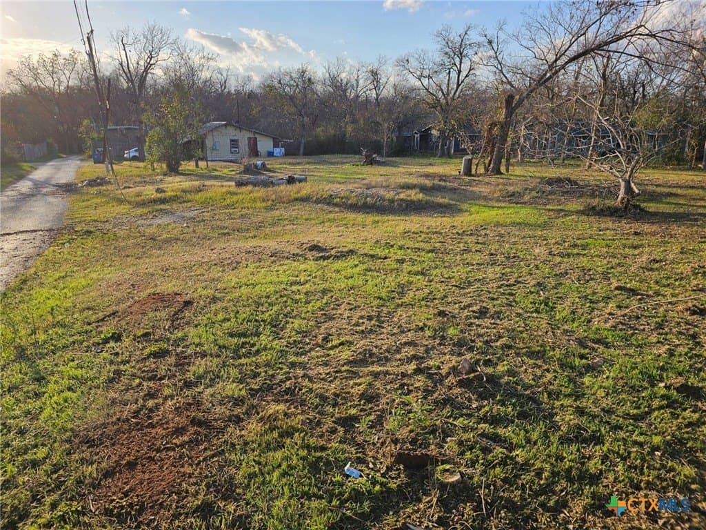0.13 acres in Bastrop County - photo 3
