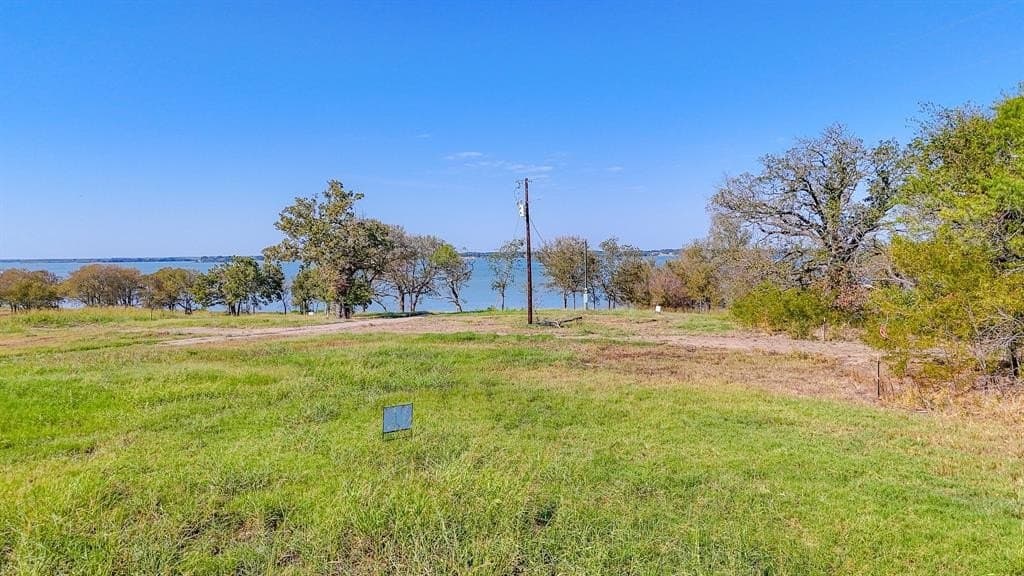 1.01 acres in Navarro County - photo 18
