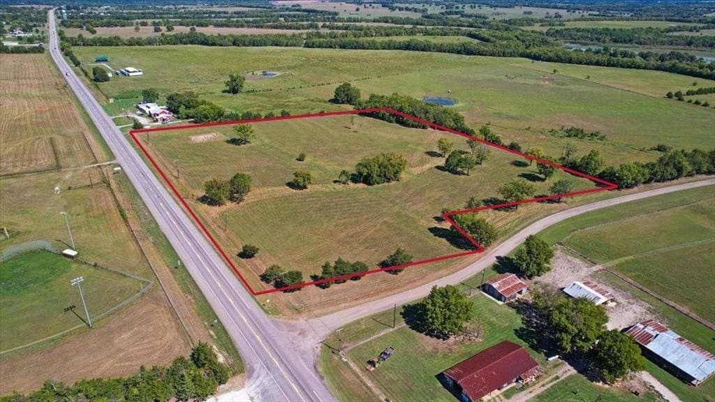 13.31 acres in Red River County - photo 24