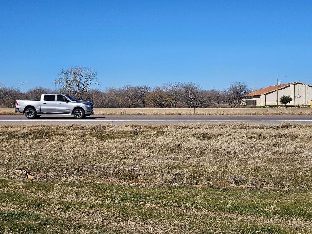 5.9 acres in Tarrant County - photo 3