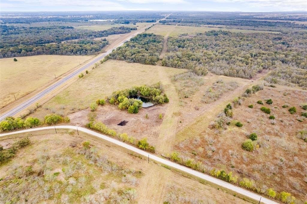 10 acres in Limestone County - photo 3