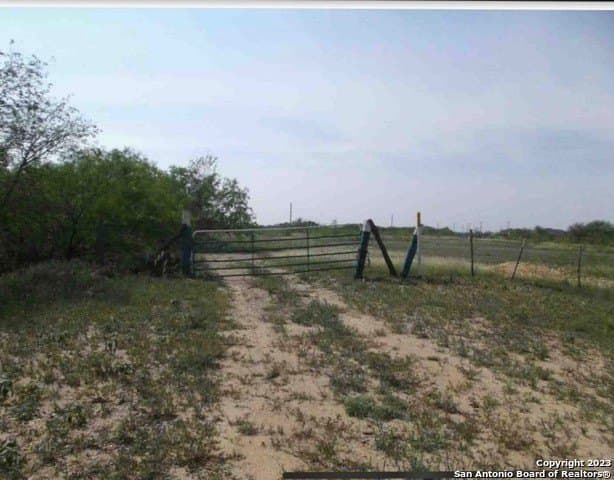 28.21 acres in Bexar County - photo 3