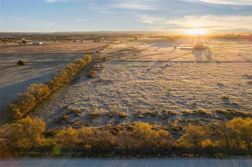 13.5 acres in Cooke County - photo 8