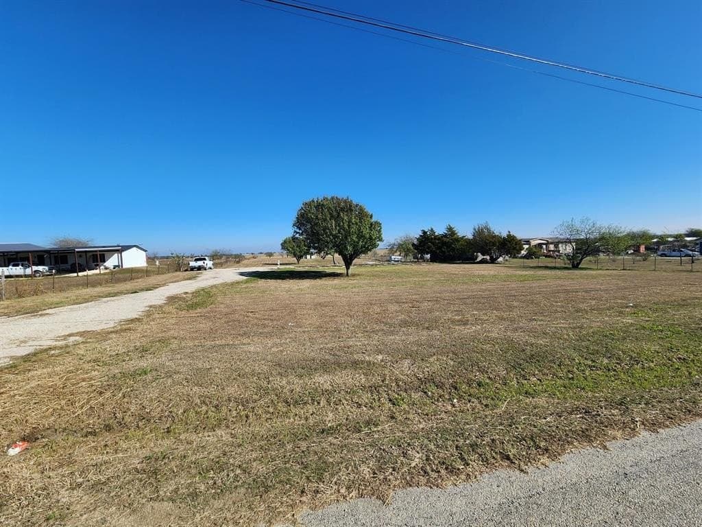 3.14 acres in Johnson County - photo 9