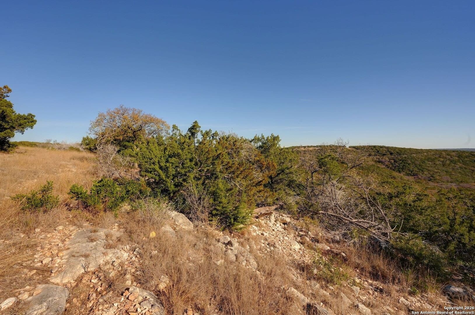 10.37 acres in Real County - photo 9