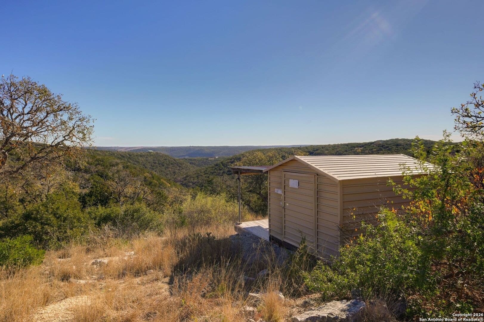 10.37 acres in Real County - photo 25