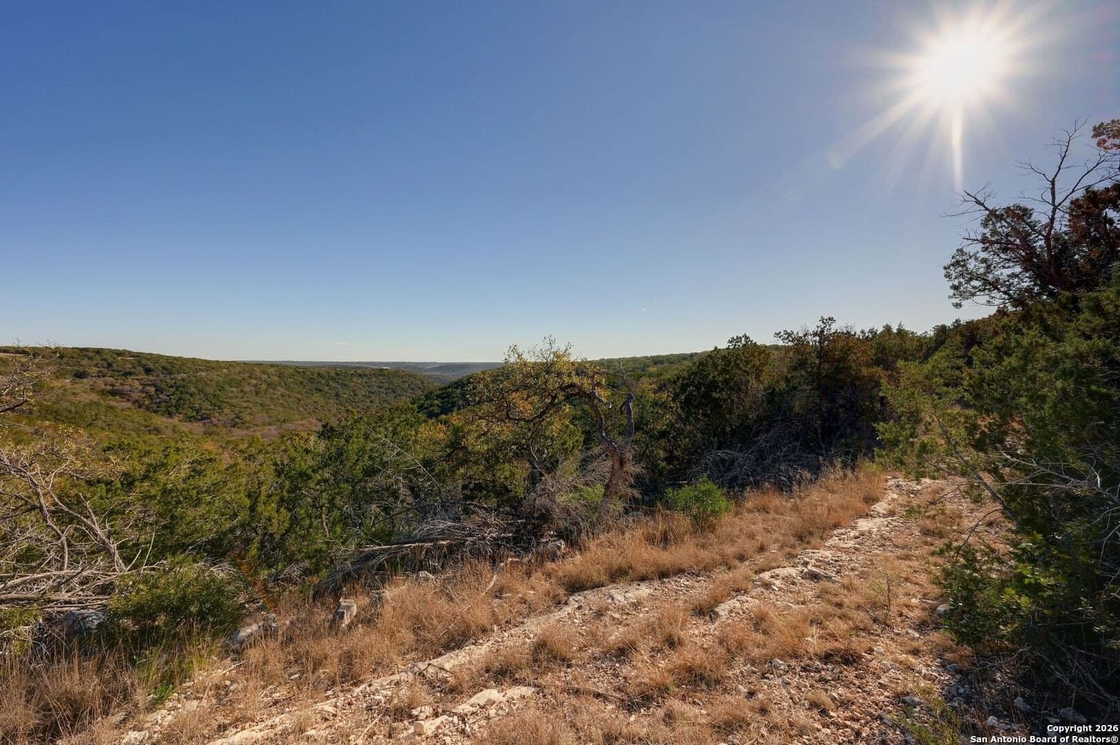 10.37 acres in Real County - photo 8