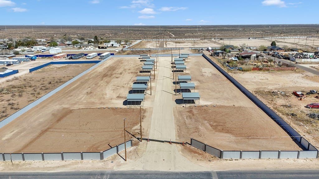0.09 acres in Ector County - photo 4