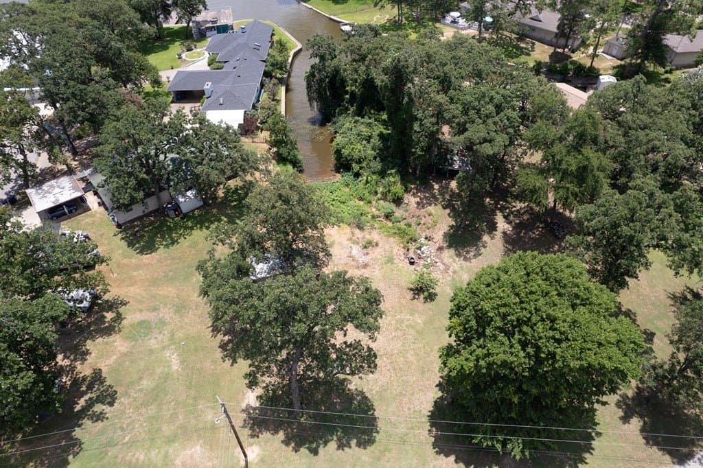 0.25 acres in Henderson County - photo 5