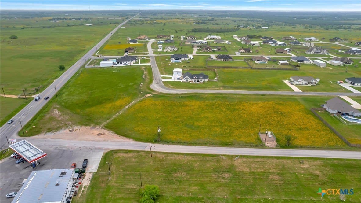 1.03 acres in Victoria County - photo 8