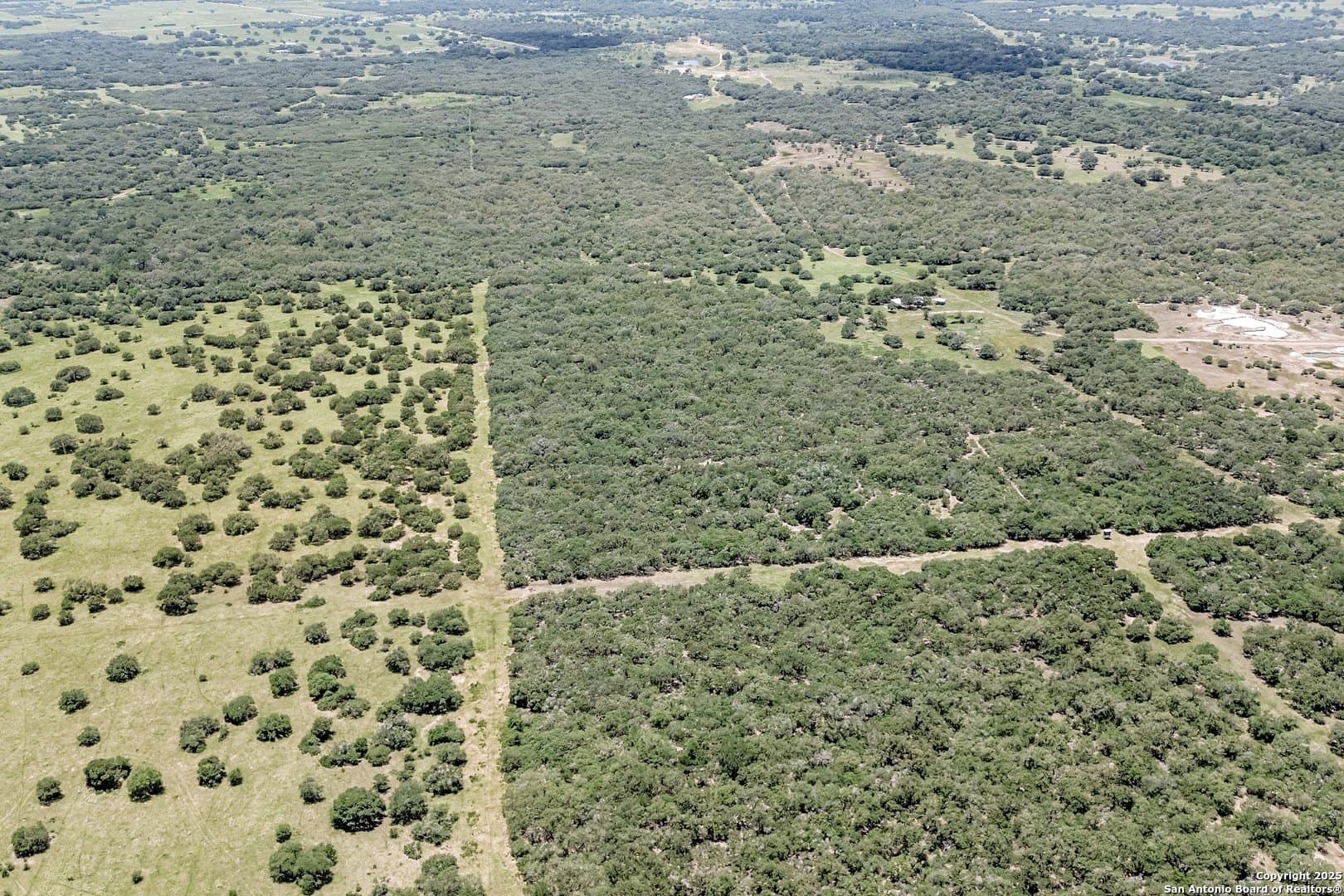 471.46 acres in Victoria County - photo 5