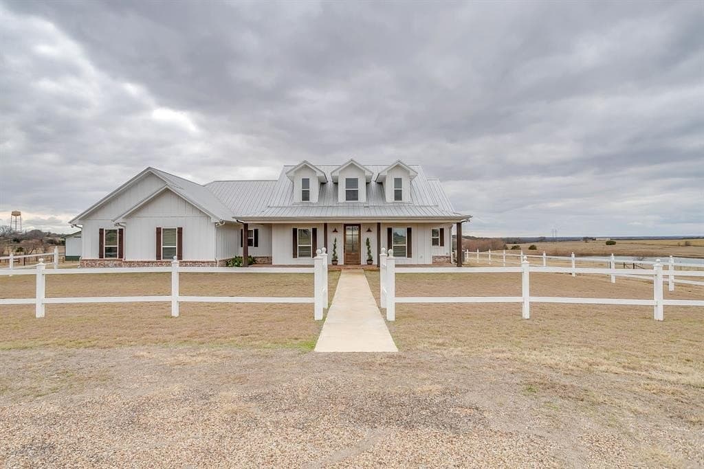 10.48 acres in McLennan County - photo 2