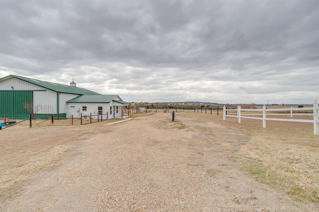 10.48 acres in McLennan County - photo 33