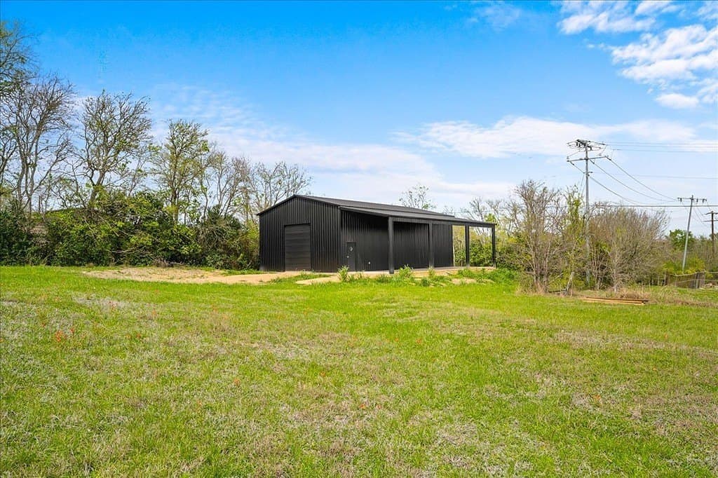 1.42 acres in Washington County - photo 14