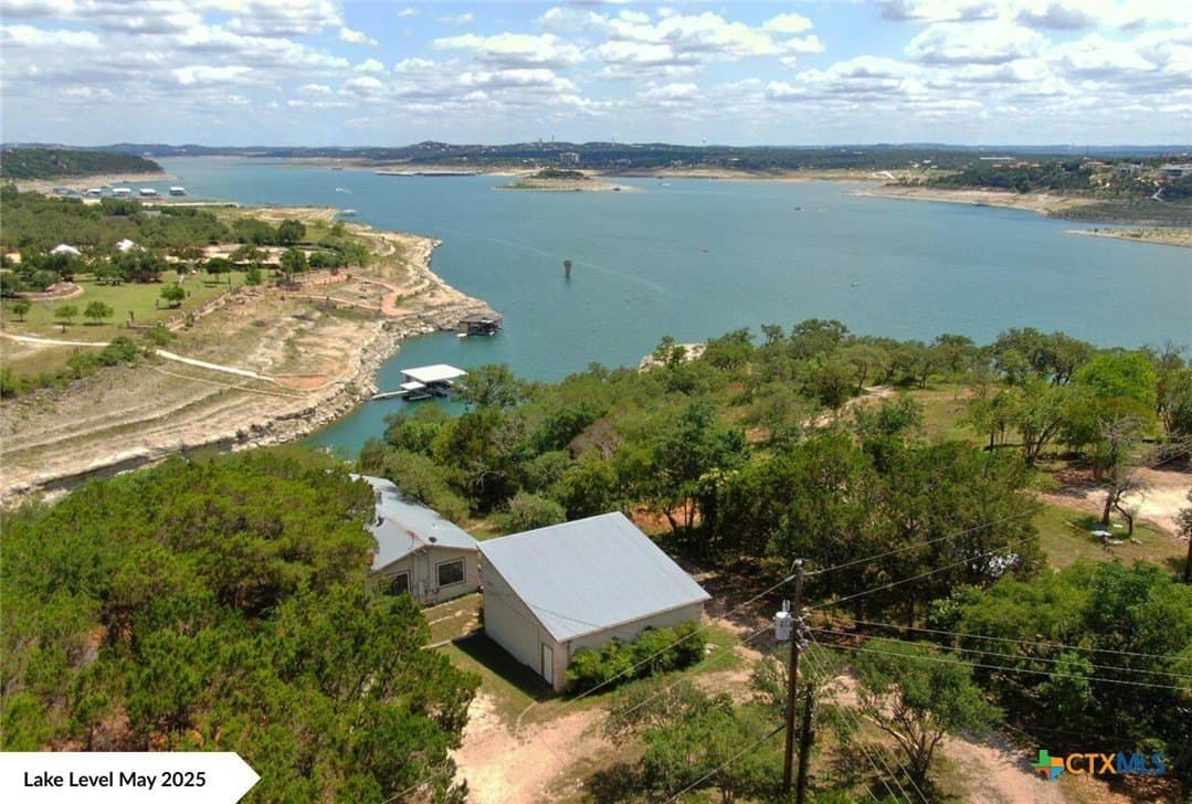1 acres in Travis County - photo 14