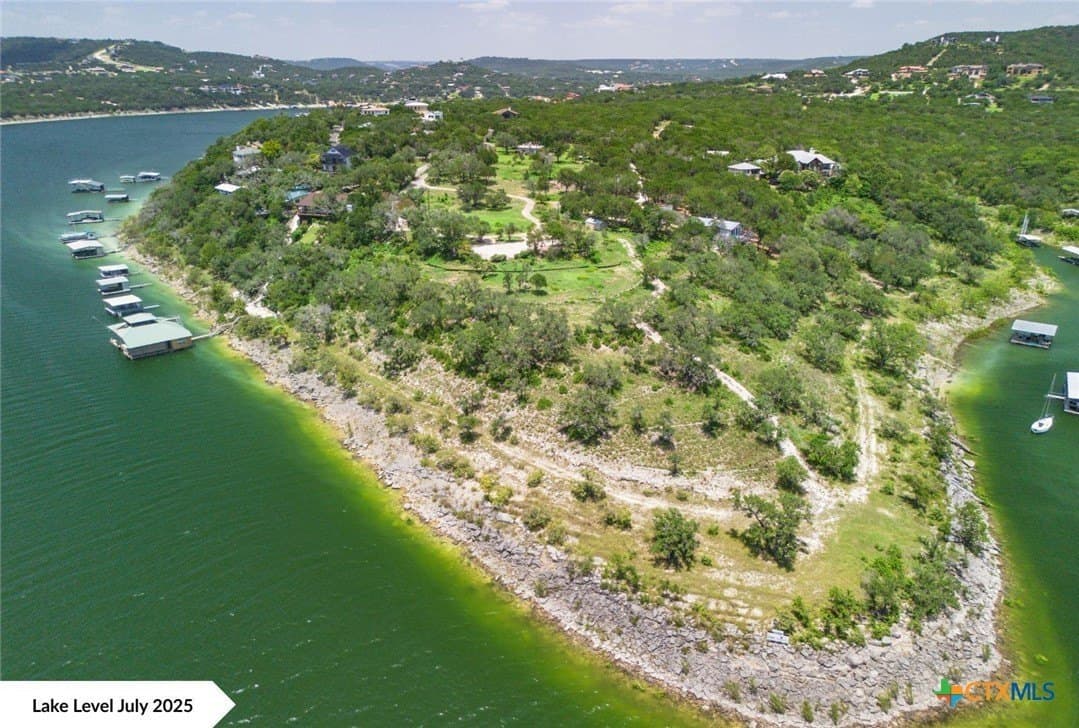 1 acres in Travis County - photo 10