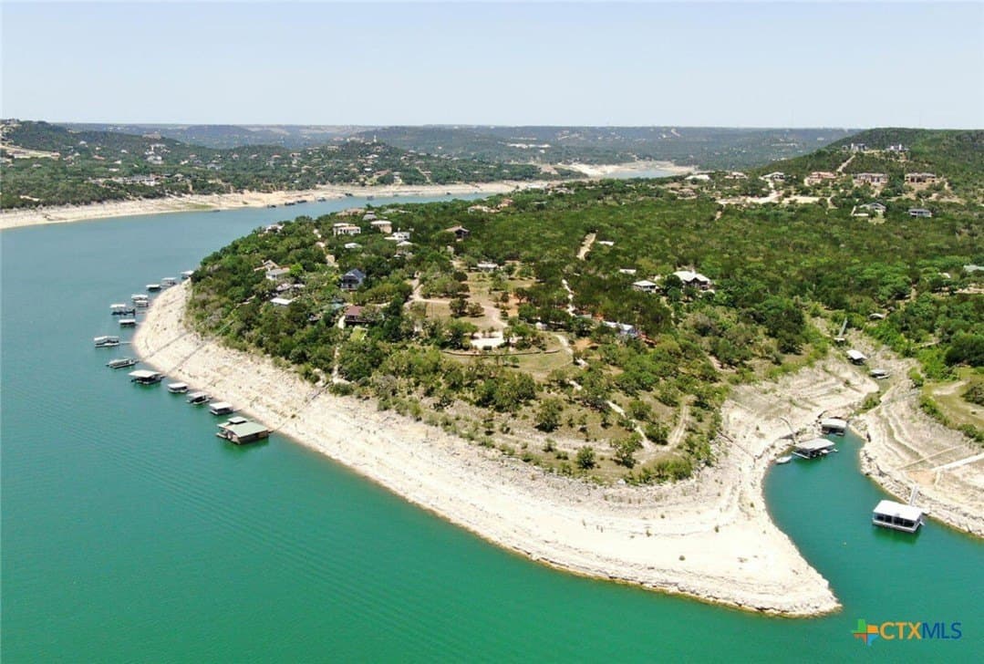 1 acres in Travis County - photo 9