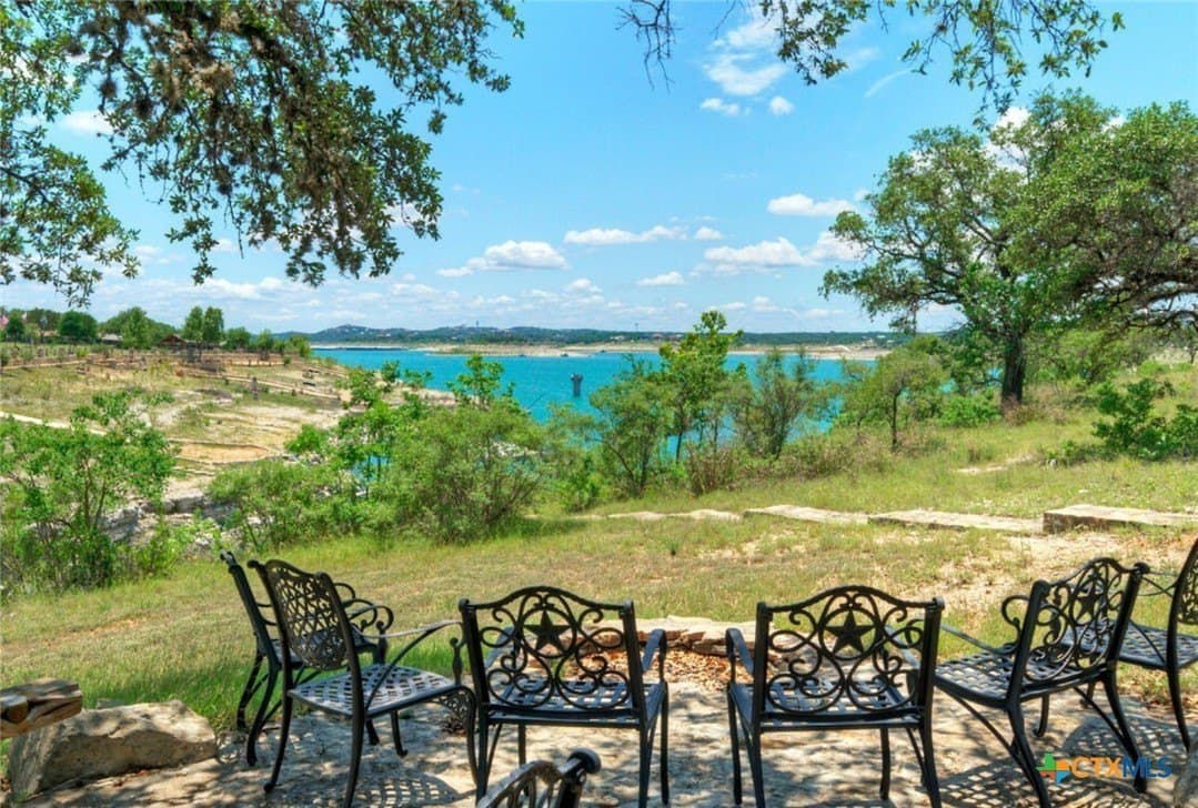 1 acres in Travis County - photo 15