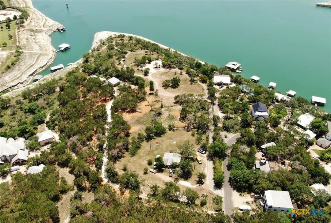 1 acres in Travis County - photo 23