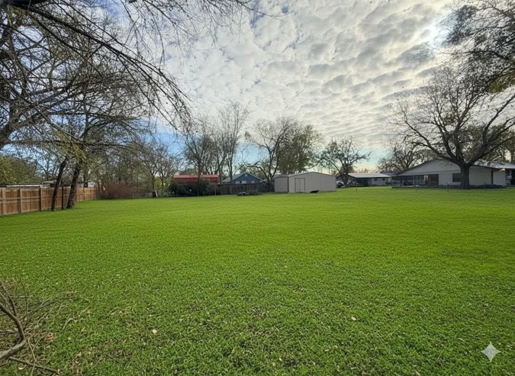 0.35 acres in Johnson County - photo 2