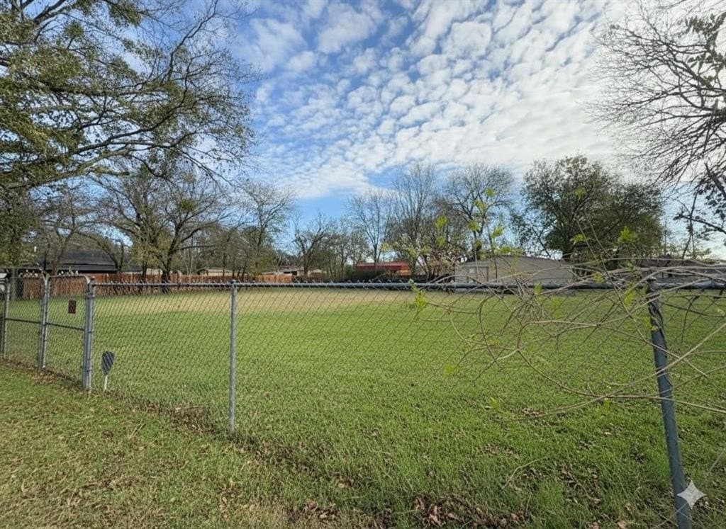 0.35 acres in Johnson County - photo 4