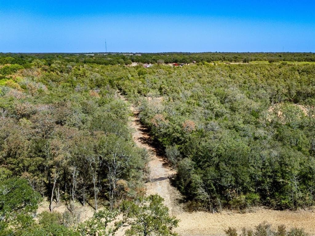 11.85 acres in Burleson County - photo 2
