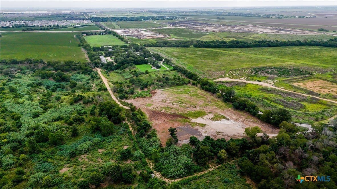 10.41 acres in Hays County - photo 5
