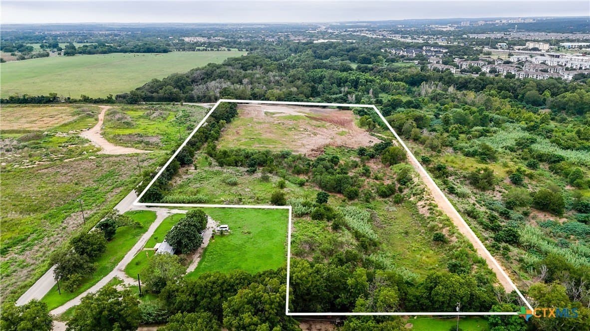 10.41 acres in Hays County - photo 2