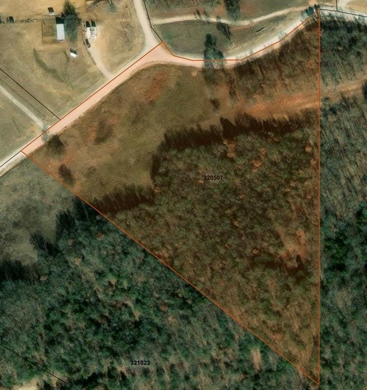 12.77 acres in Cooke County - photo 4